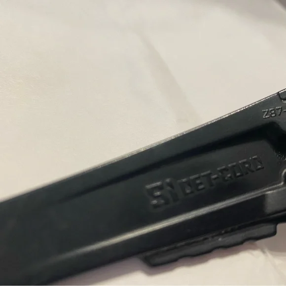 Oakley Det Cord safety rated sunglasses - Picture 7 of 7